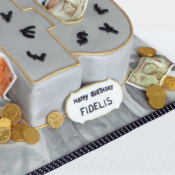 40th novelty birthday cake with wads on money
